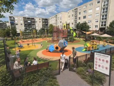 Az Újváros téri játszóterek megújulása – AlterÓzd látványterv – Az Újváros téri játszóterek megújulása